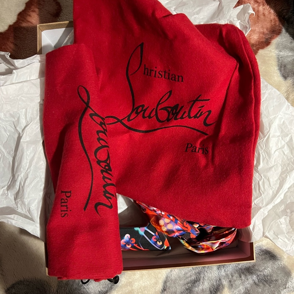 Platforms limited edition. Lightly worn